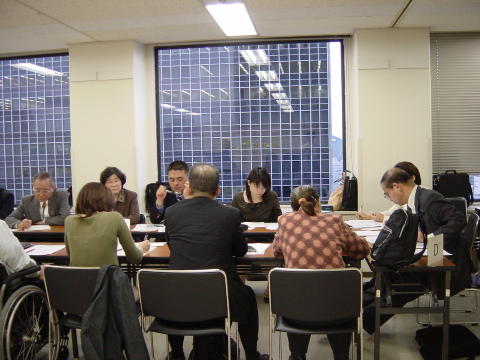 D.総合学習 討論風景